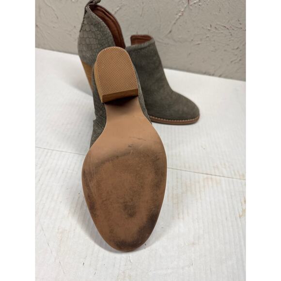 Jeffrey Campbell Rosee Round Toe Leather Ankle Boots in Green Croc Size 8 - Picture 6 of 7